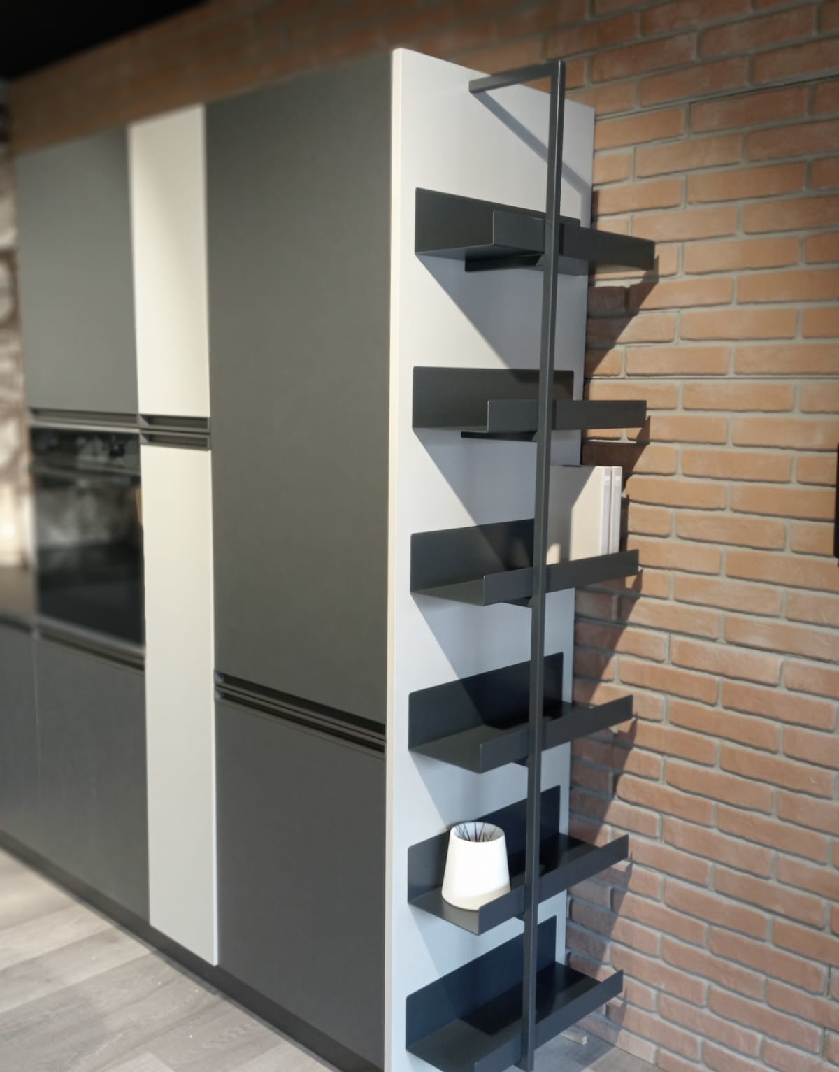 Showroom Gardini